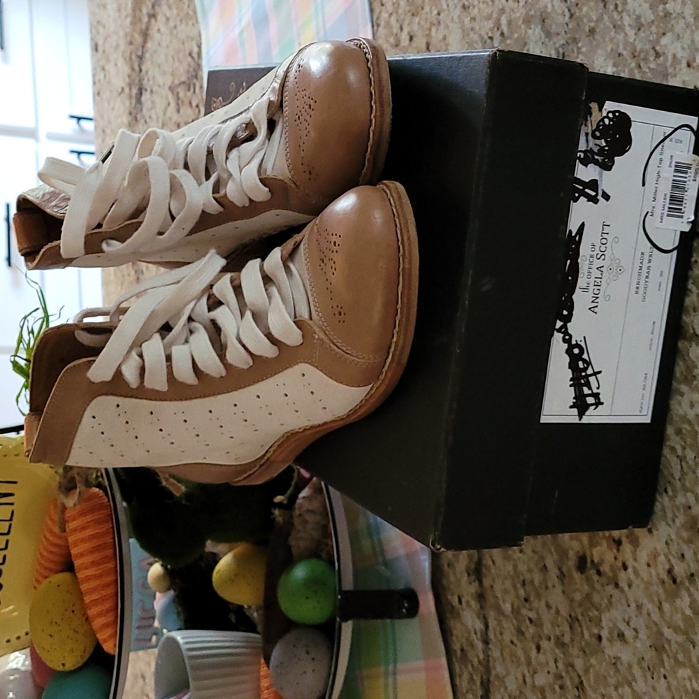THE office of Angela Scott High-Top Sneaker EUC